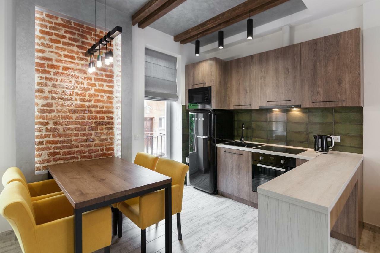 Leogrand Loft Apartments On Lychakivska 4 Lviv Extérieur photo