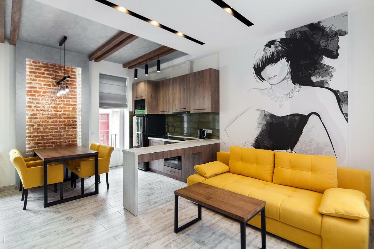 Leogrand Loft Apartments On Lychakivska 4 Lviv Extérieur photo